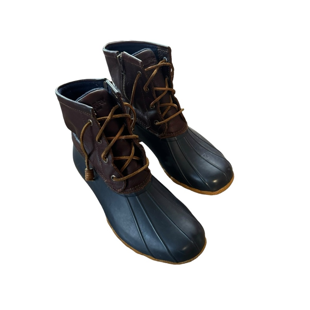 *Women’s Sperry Size 8 Saltwater Core Boots w Side Zipper